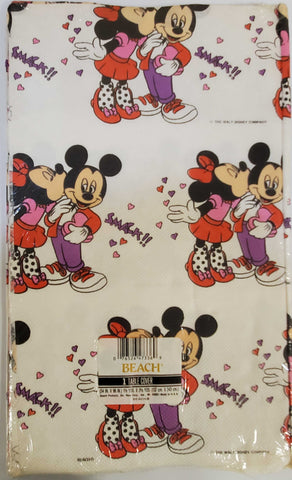 Beach Mickey and Minnie Mouse Valentine's Tablecover