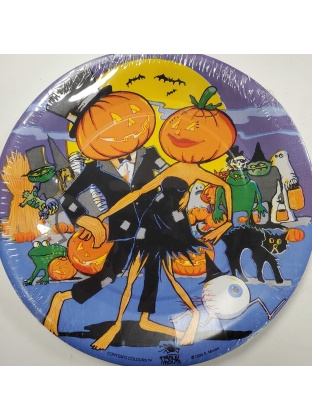 Contempo Colours Jack-O-Lantern Couple Dancing Plastic Plates - 8 count