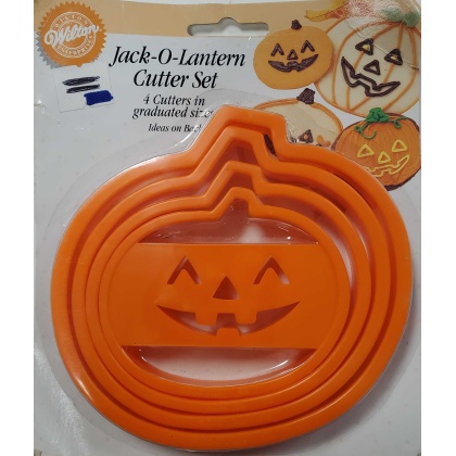 Jack-O-Lantern Cutter Set