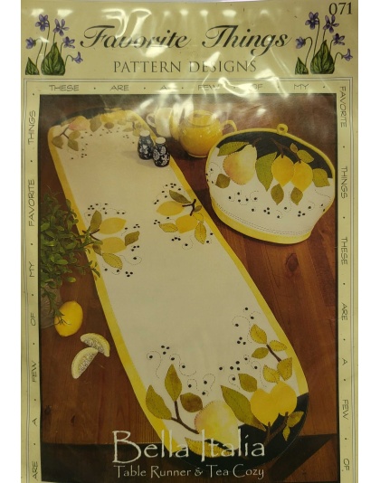 Bella Italia Table Runner and Tea Cozy Pattern by Favorite Thing